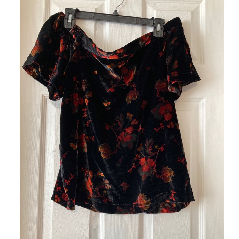 Floral velvet off-the-shoulder top